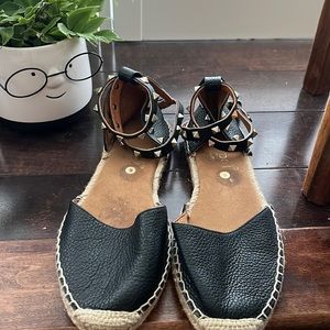 Espardrilla flat sandals